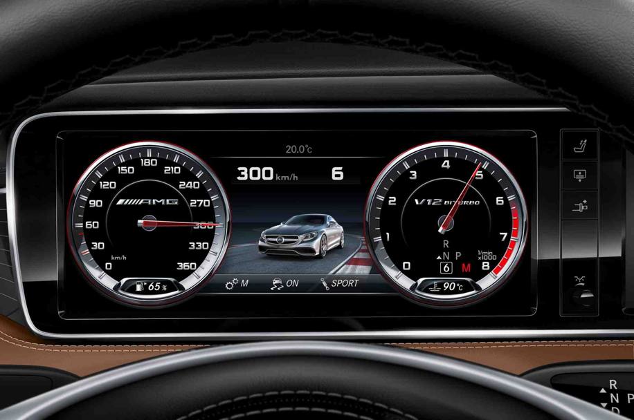 Il cruscotto della  nuova Mercedes S64 coupe AMG: la vettura sar in vendita a 244 mila euro da settembre